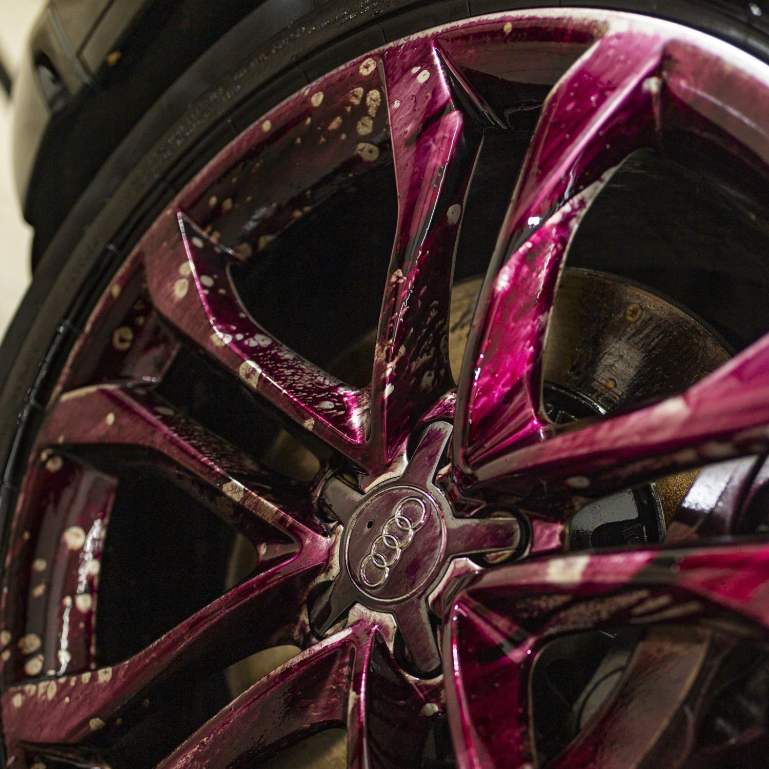 Hjul Renser BADBOYS Wheel Cleaner Bleeding 1L 11 Hjul Renser BADBOYS Wheel Cleaner Bleeding 1L - Bilde 11