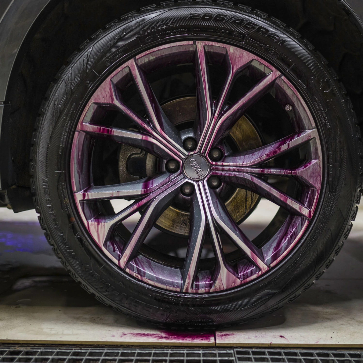 Hjul Renser BADBOYS Wheel Cleaner Bleeding 1L 3 Hjul Renser BADBOYS Wheel Cleaner Bleeding 1L - Bilde 3